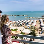 Hotel Levante - Bianchi 4*
