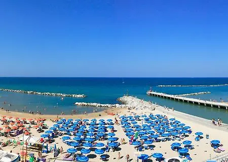 Levante Hotel 4*