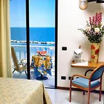 Levante - Bianchi 4* בלריה-איגאה מרינה