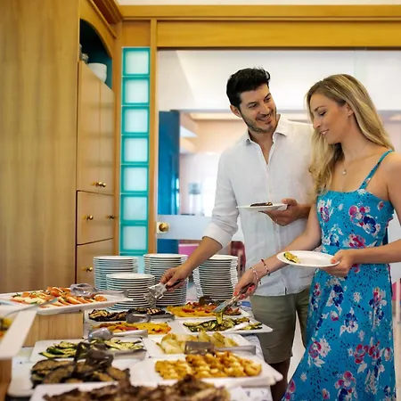 Levante Hotel 4*